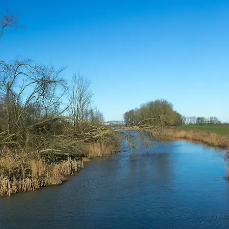 Het Zonnestraaltje - Dichtbij Natuurgebied Biesbosch * Werkendam